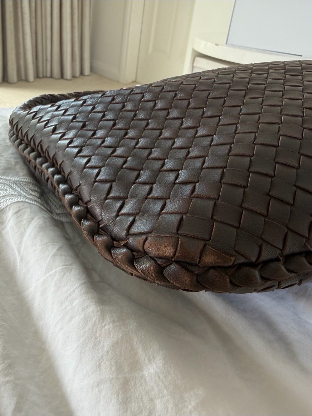 Bottega Veneta - Veneta Dark Brown Intrecciato Hobo Bag - Picture 7 of 8